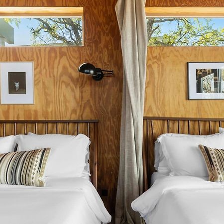 Lazo House - Riverfront With Overlooking Llano River Exterior foto